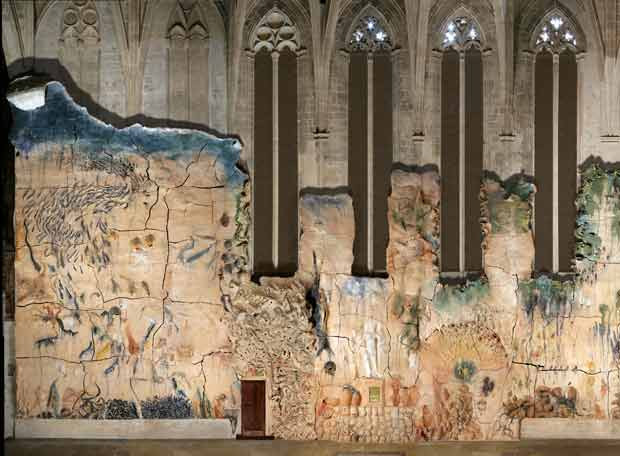 Conjunto cerámico que recubre las paredes de la capilla del Santísimo de la catedral de Palma. Foto: El País
