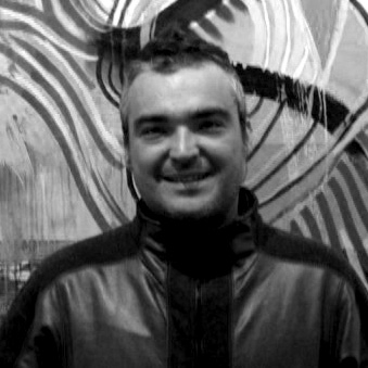 Alonso Gil, uno de los artístas en INTERVALA DOS. Foto: Neilson Gallery